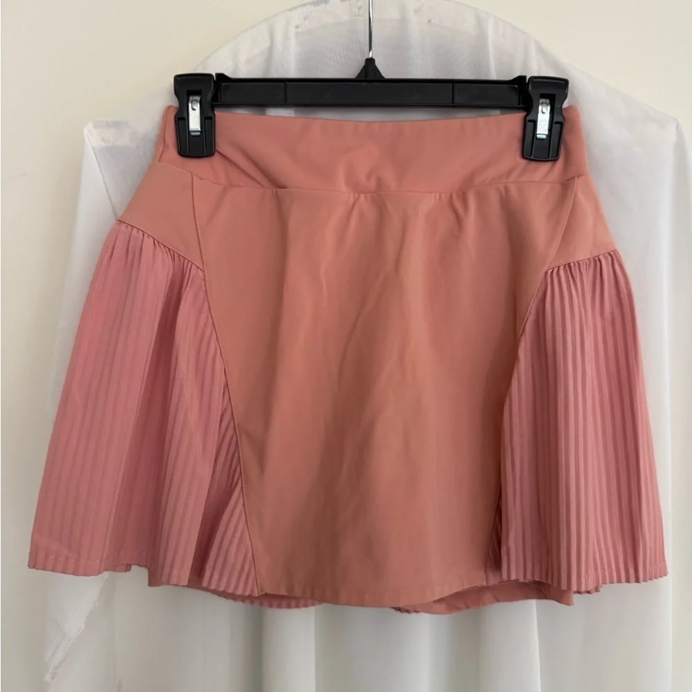 Excellent Condition Nike and Dona Jo Skorts XS